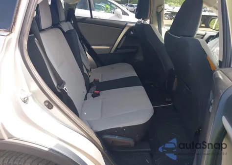 2018 Toyota Rav4 Xle z USA, uszkodzony, nr VIN JTMRFREV2JJ208911